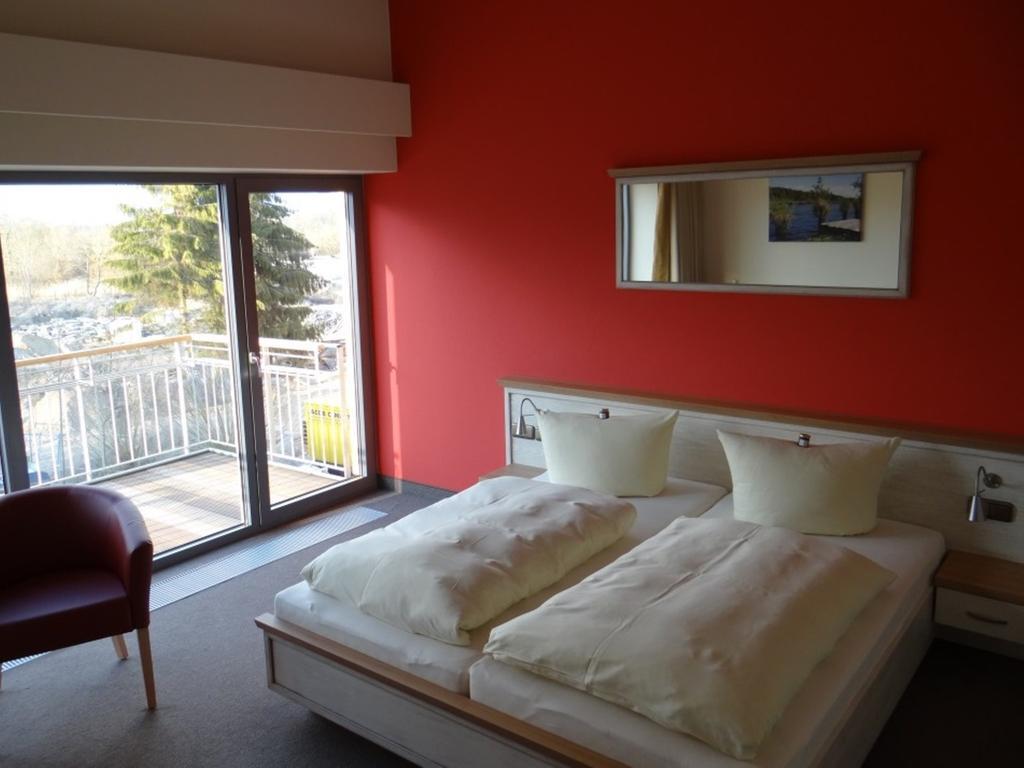 Hotel Und Restaurant Am Peenetal Liepen  Pokój zdjęcie