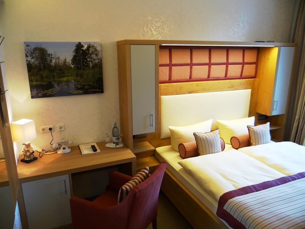 Hotel Und Restaurant Am Peenetal Liepen  Pokój zdjęcie