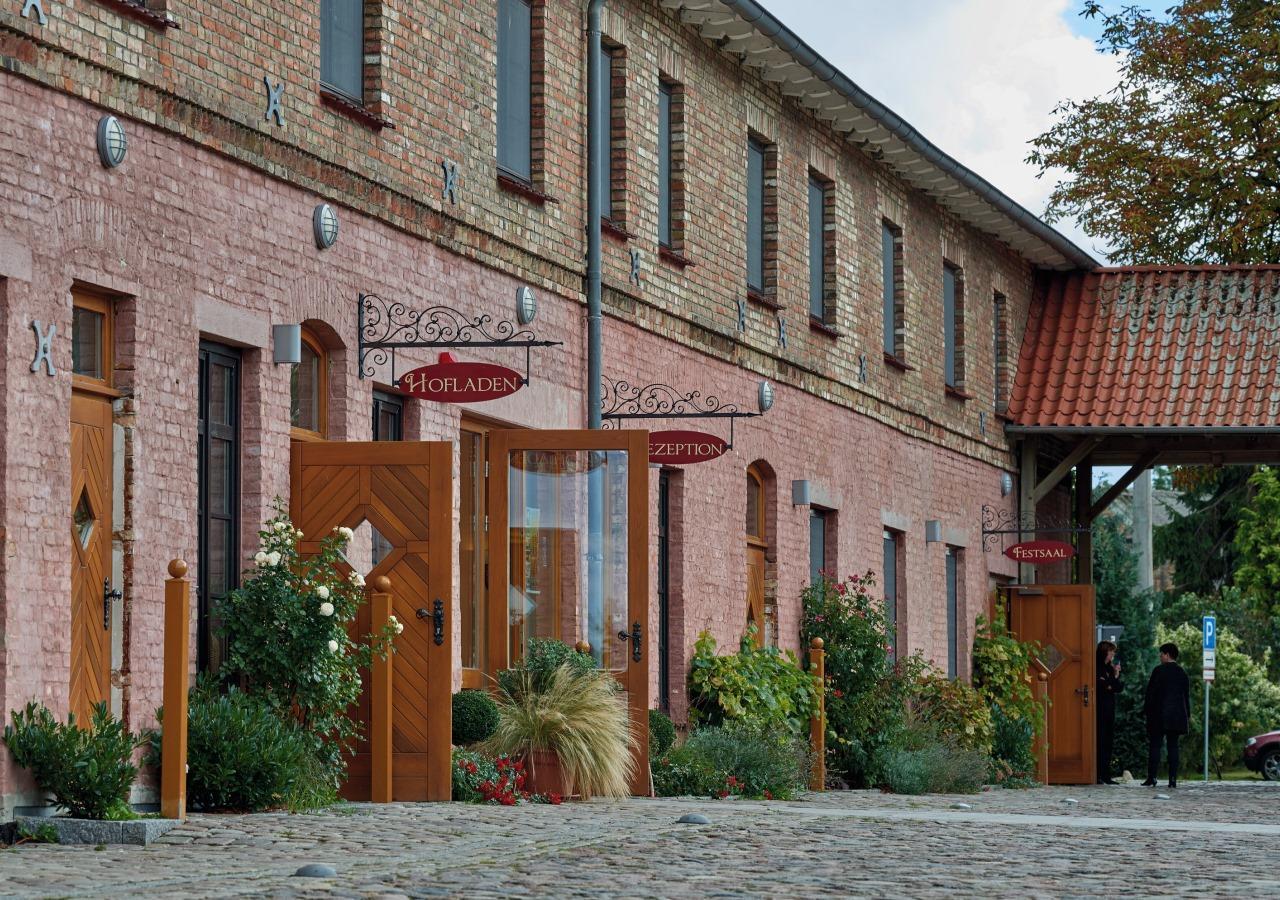 Hotel Und Restaurant Am Peenetal Liepen  Zewnętrze zdjęcie